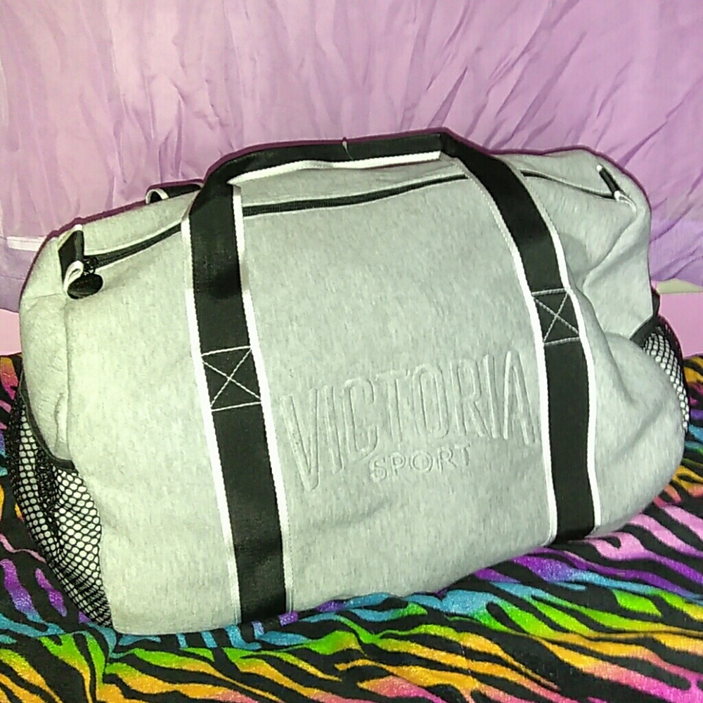 Victoria sport duffle bag